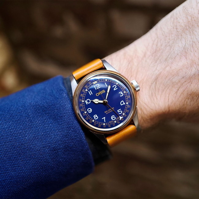 Oris big clearance crown blue dial